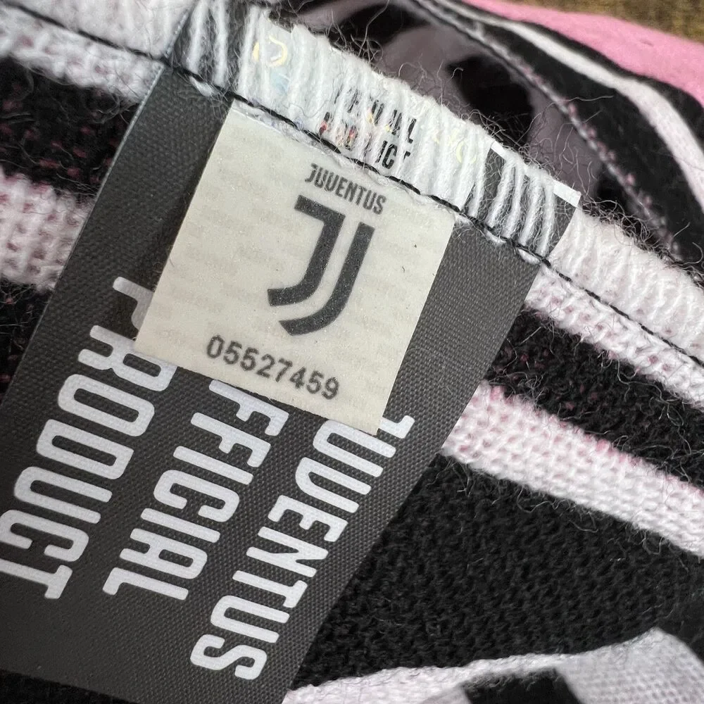 Juventus FC Soccer Futbol Official Team Supporters Scarf 53